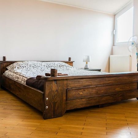 Hostel Villa Roma Lviv Eksteriør billede