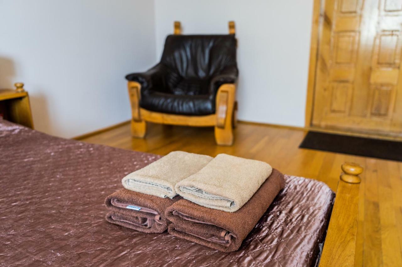 Hostel Villa Roma Lviv Eksteriør billede