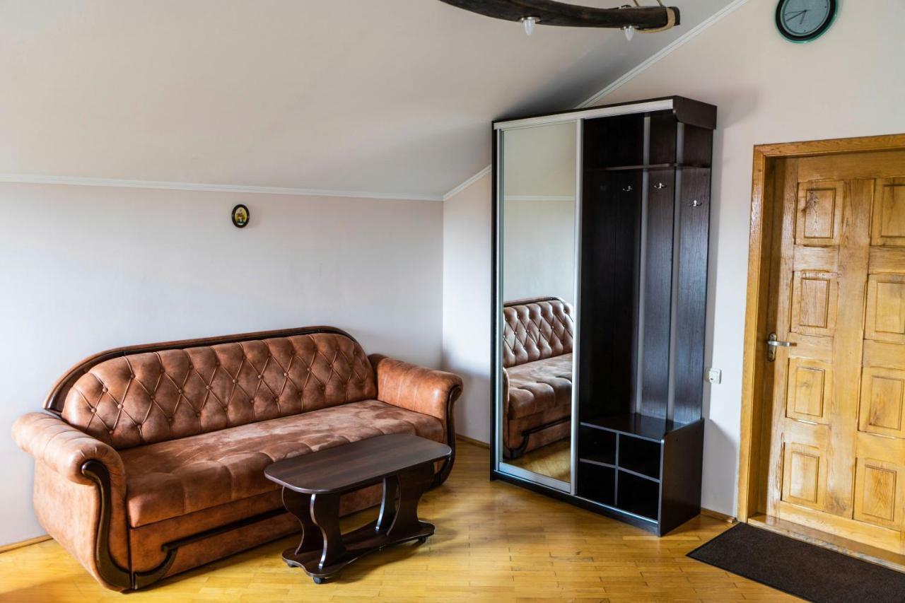 Hostel Villa Roma Lviv Eksteriør billede