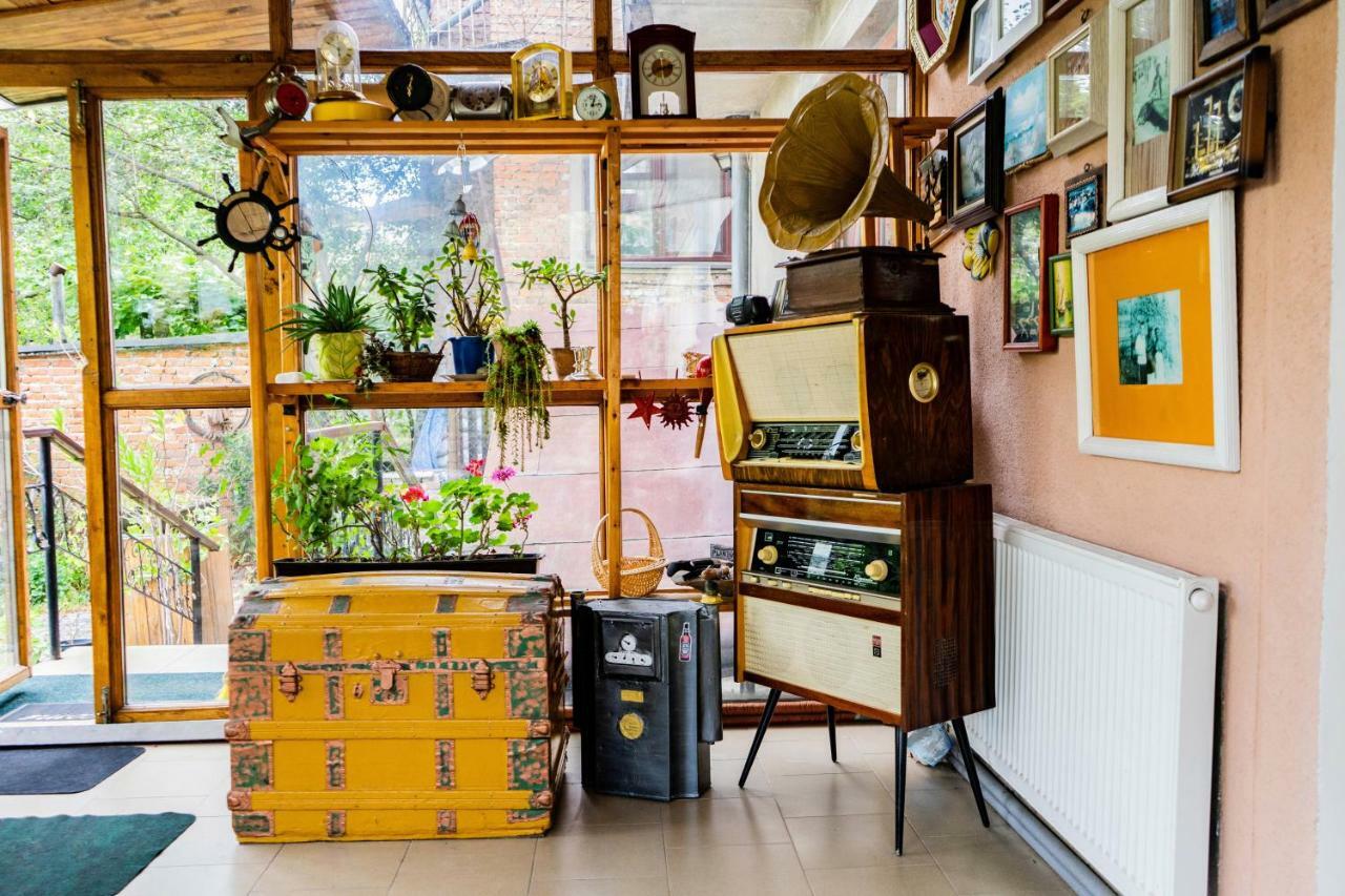 Hostel Villa Roma Lviv Eksteriør billede
