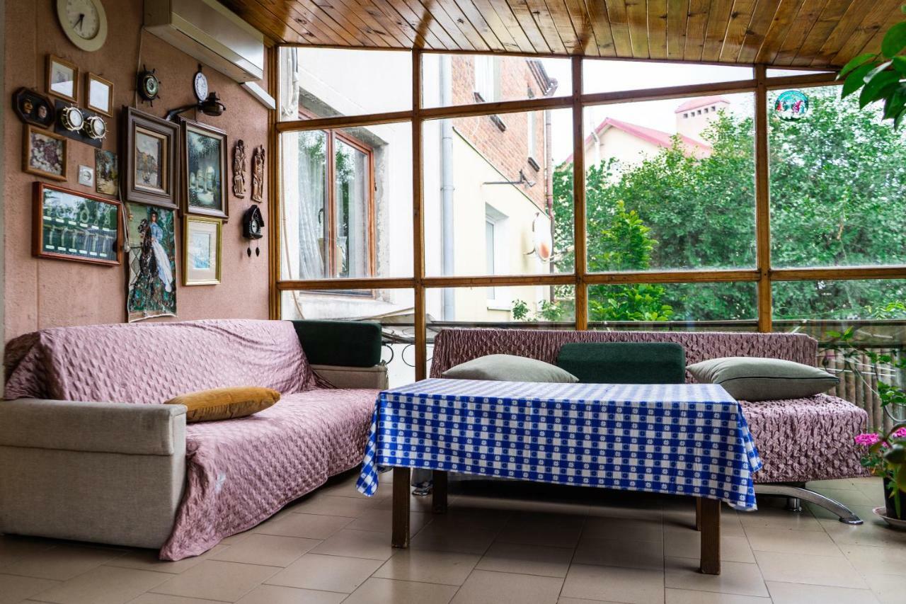 Hostel Villa Roma Lviv Eksteriør billede