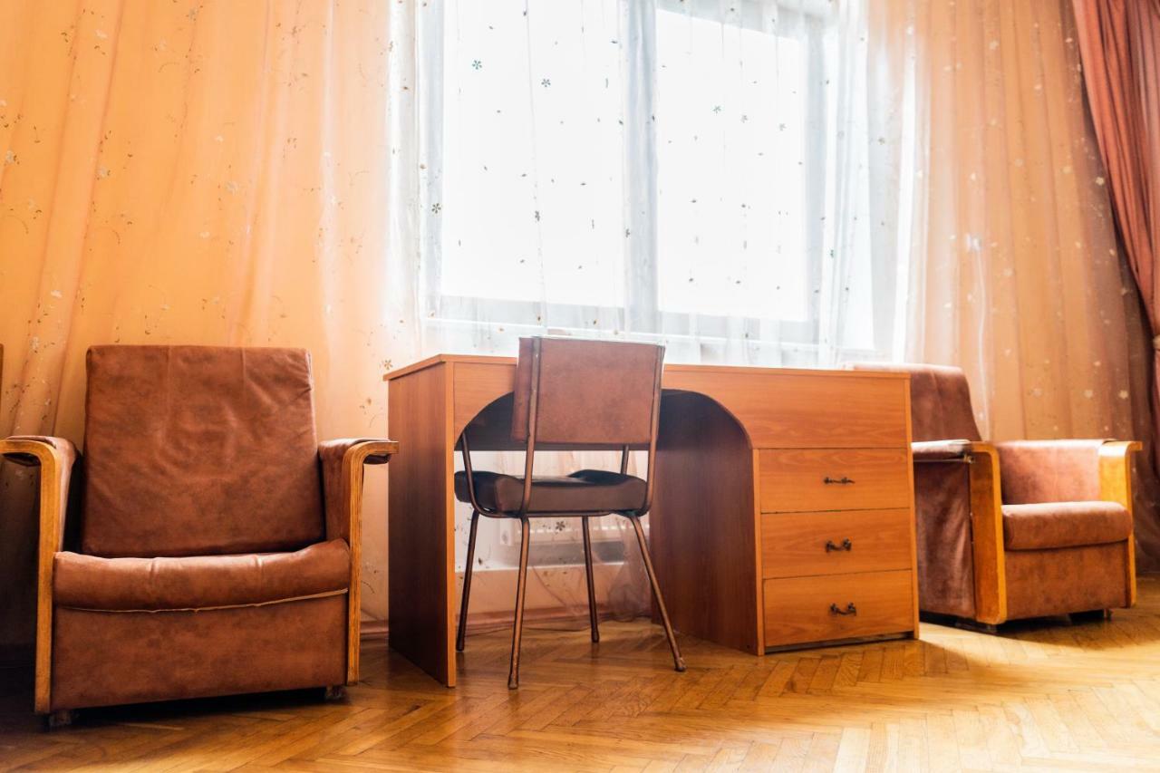 Hostel Villa Roma Lviv Eksteriør billede