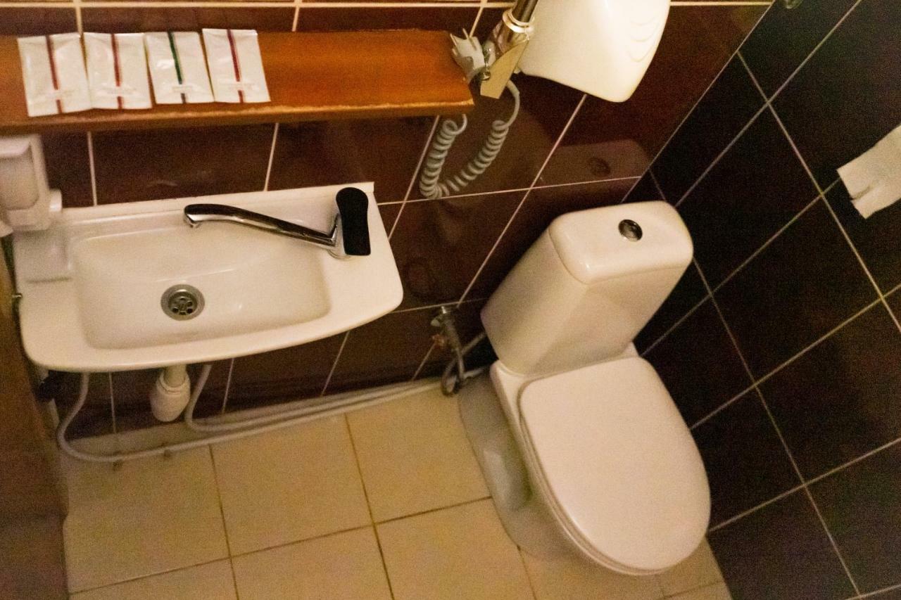 Hostel Villa Roma Lviv Eksteriør billede