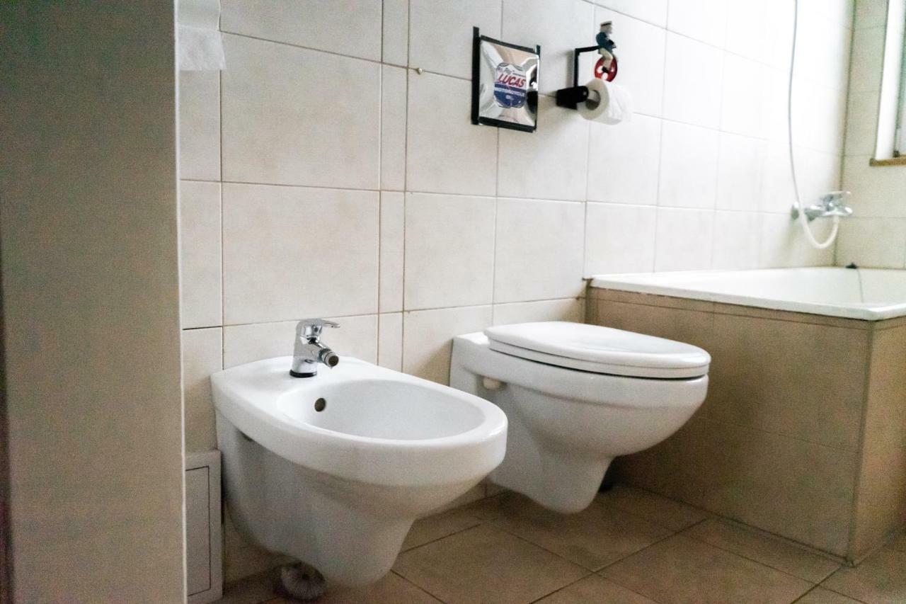 Hostel Villa Roma Lviv Eksteriør billede
