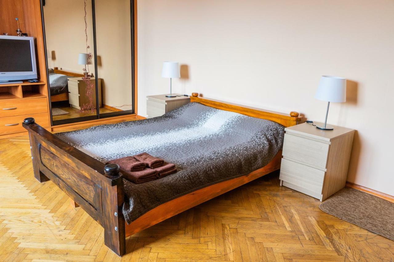 Hostel Villa Roma Lviv Eksteriør billede